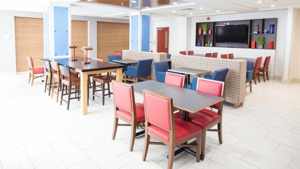 Holiday Inn Express Hotel & Suites Knoxville-Farragut